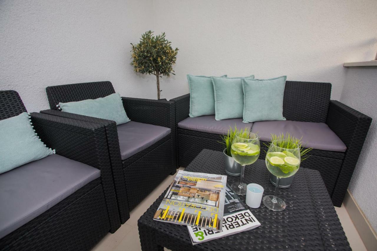 Apartment Luni Primosten Bagian luar foto