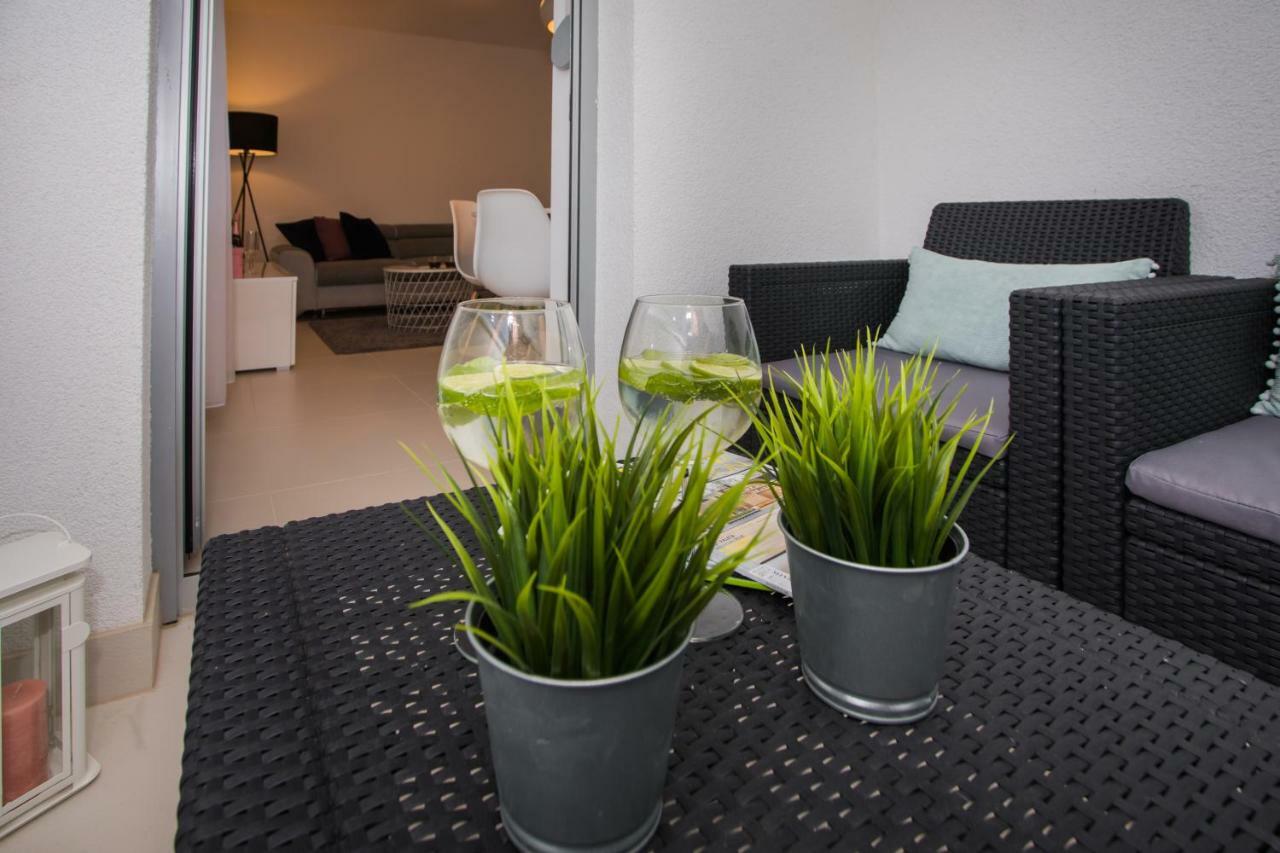 Apartment Luni Primosten Bagian luar foto