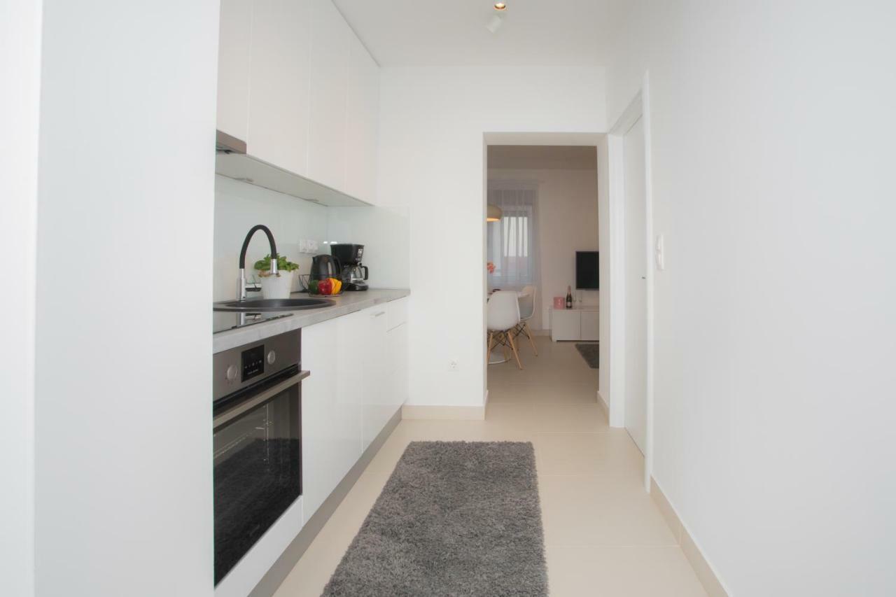 Apartment Luni Primosten Bagian luar foto