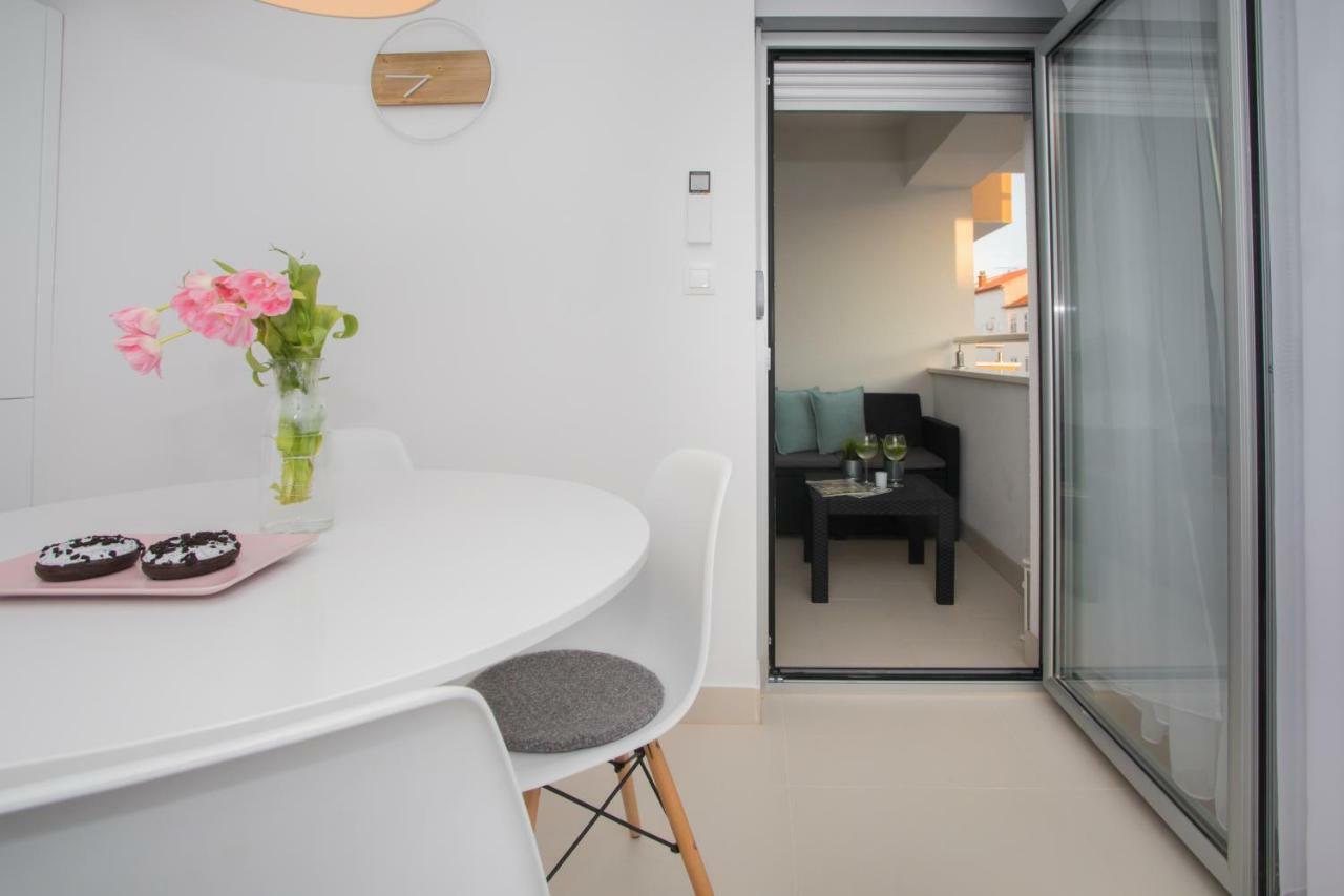 Apartment Luni Primosten Bagian luar foto